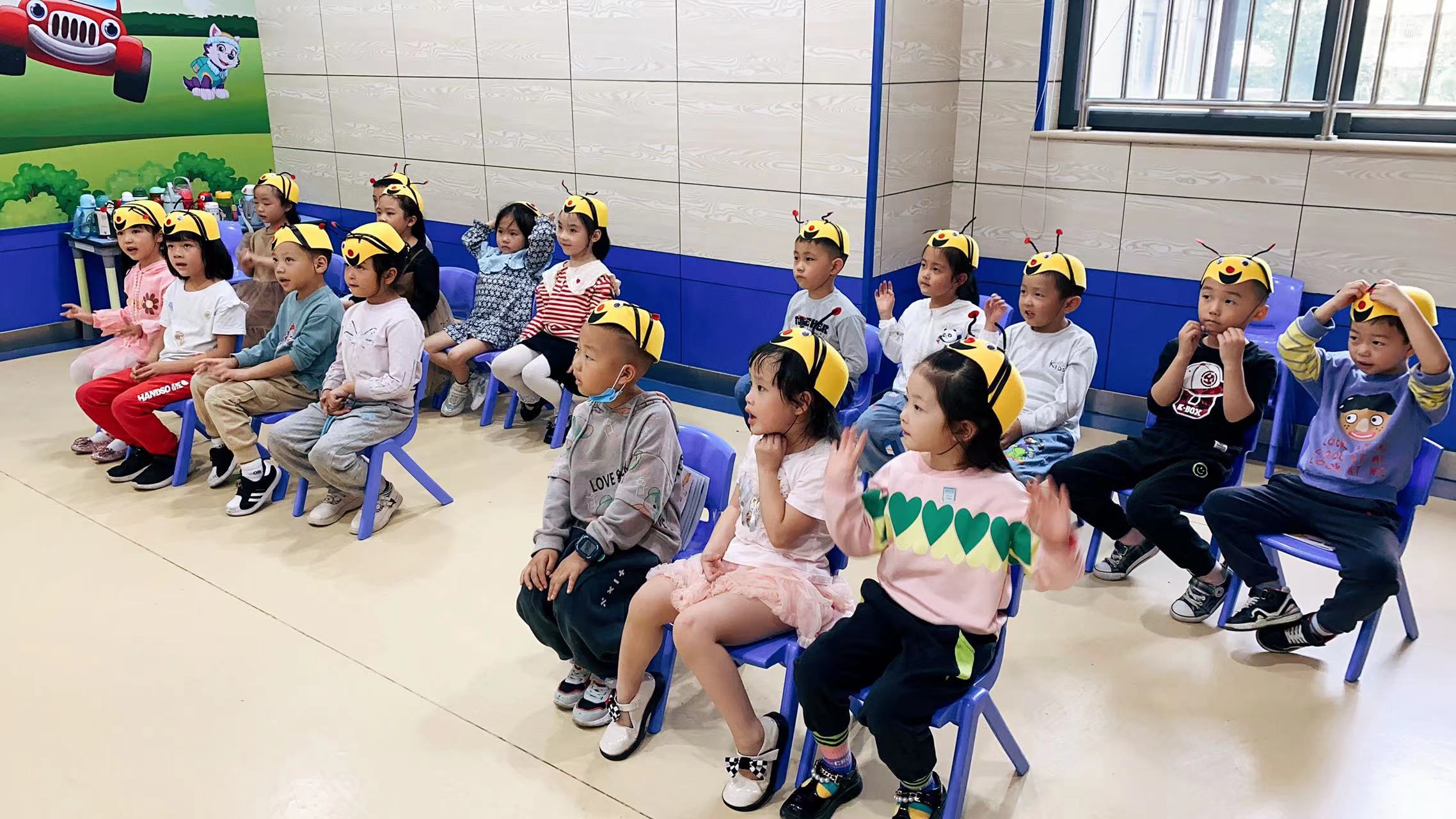 家长怎么教孩子学习少儿英语(图1)