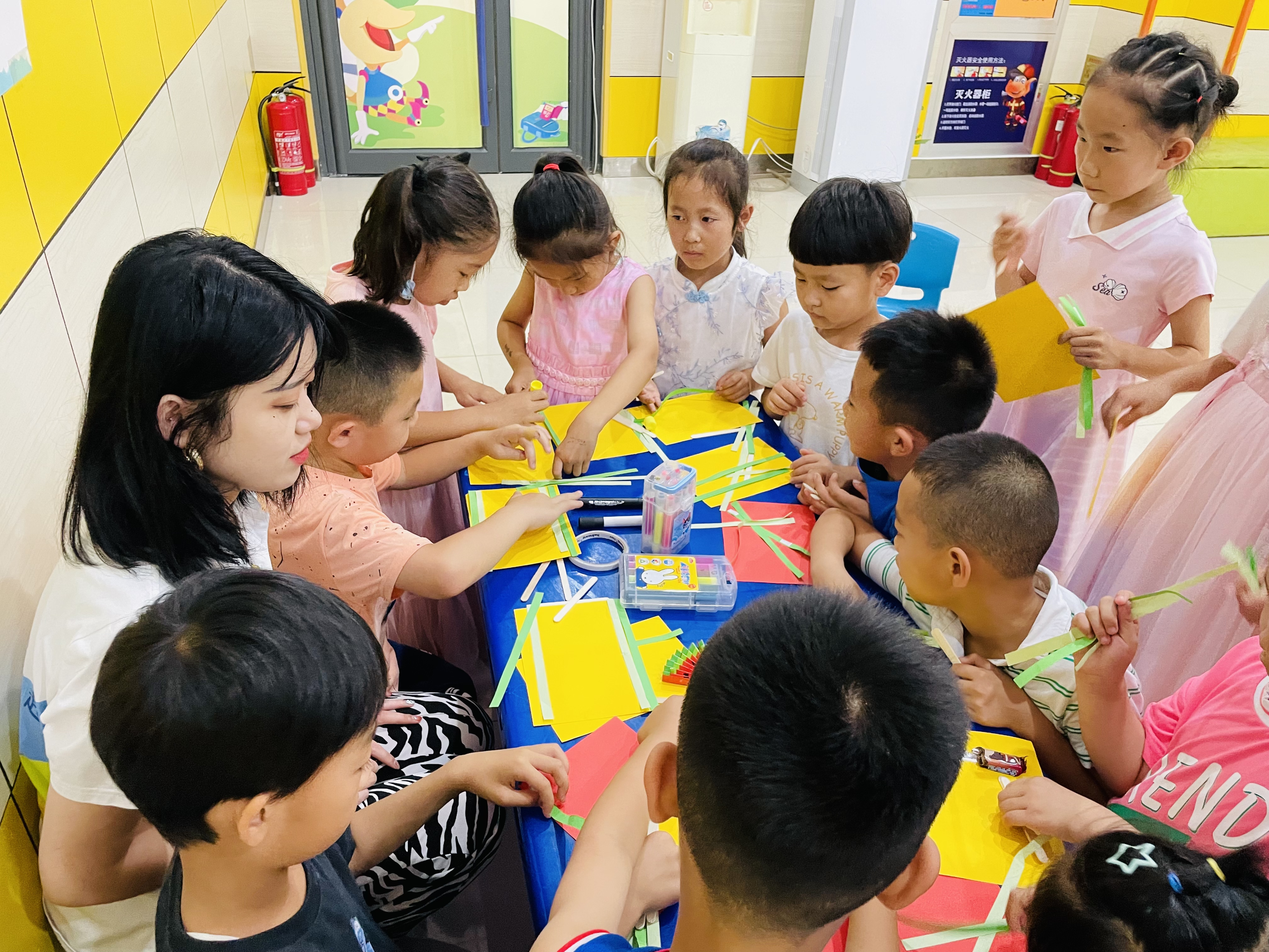 英语不好的家长怎么帮助孩子少儿英语启蒙(图1)