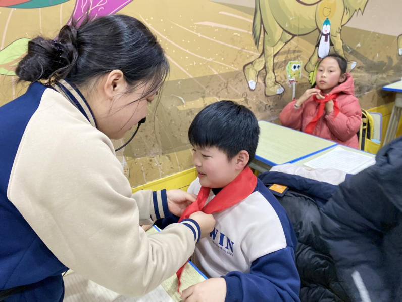 最容易提升孩子幸福感的3件小事(图2) 最容易提升孩子幸福感的3件小事(图2)