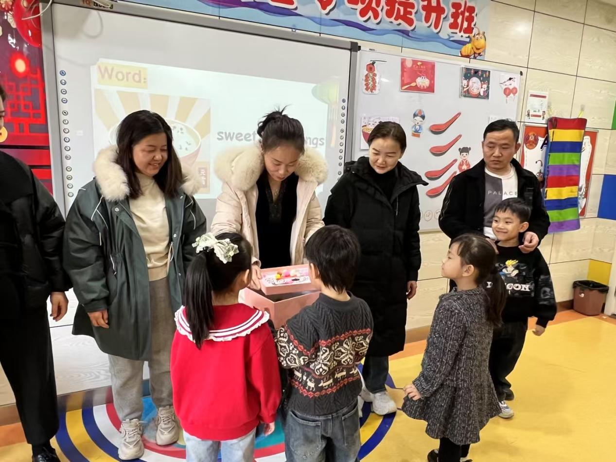 天童教育:如何培养孩子的自信心(图2) 天童教育:如何培养孩子的自信心(图2)